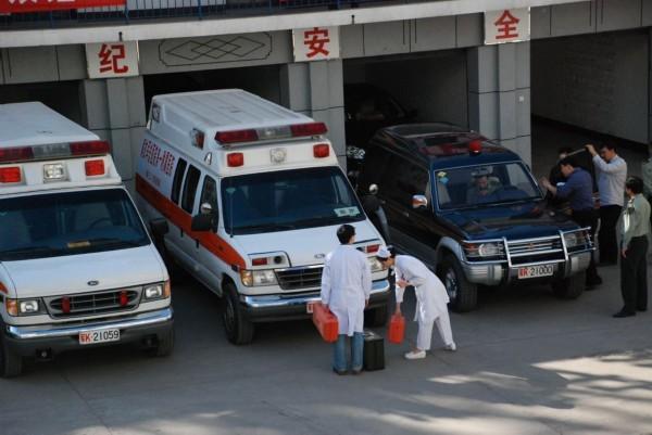 伊吴县救护车转院