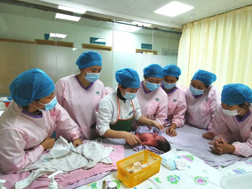 伊吴县妇婴监护型护送
